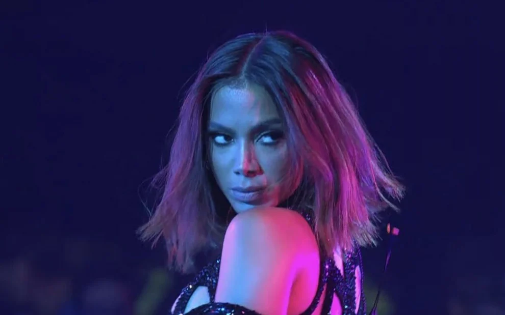 Anitta repercute na imprensa internacional após performance