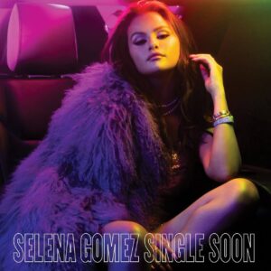 Selena Gomez em imagem promocional. Imagem: Divulgação.