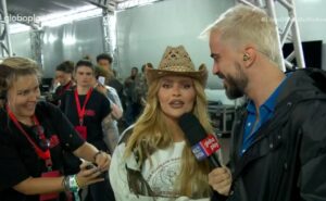 Luísa Sonza durante entrevista. Imagem: Multishow / Lollapalooza.