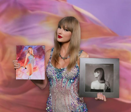 Taylor Swift em imagem de divulgação de seus novos produtos. Imagem: Instagram