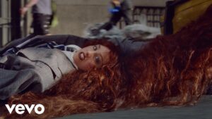 Chappell Roan em imagem promocional. Imagem: Divulgação.