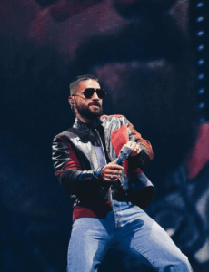 Maluma durante show na Cidade do México. Imagem: Instagram.