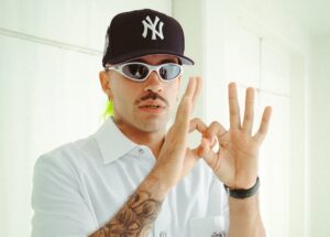 Feid em foto divulgada em suas redes sociais. Imagem: Instagram.