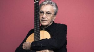 Caetano Veloso em imagem promocional. Imagem: Divulgação.