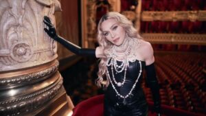Madonna para o banco Itaú. Imagem: Reprodução.