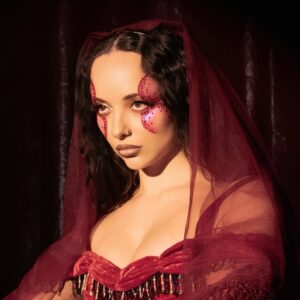 Jade em nova imagem promocional. Imagem: Divulgação.