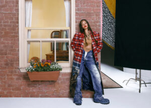 Rihanna para a Vogue Plus China. Imagem: Reprodução.