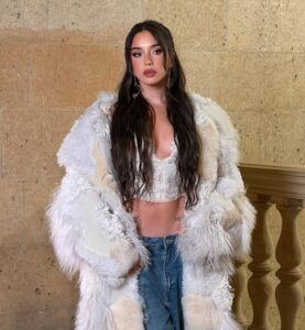 Lola Indigo em foto publicada em suas redes sociais. Imagem: Instagram.