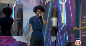 Breno atende ao Big Fone e veta Brígido das provas da semana. Imagem: TV Globo/Reprodução.