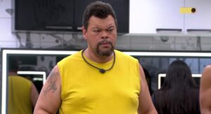 Babu se envolve em briga generalizada no BBB 26. Imagem: Globo/Reprodução.
