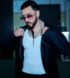 Yandel em foto publicada em suas redes sociais. Imagem: Instagram.