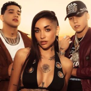 Maria Becerra, Jere Klein e Lucky Brown em foto promocional. Imagem: Divulgação.