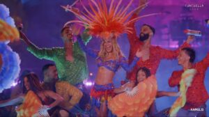 Karol G brilha no Coachella em apresentação histórica. Imagem: Reprodução/YouTube.