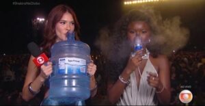 Kenya Sade e Ana Clara apresentando o Todo Mundo no Rio pela Globo. Imagem: Instagram