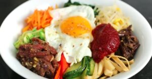 Episódio do MasterChef destaca prato tradicional da Coreia do Sul. Imagem: YouTube/Reprodução.