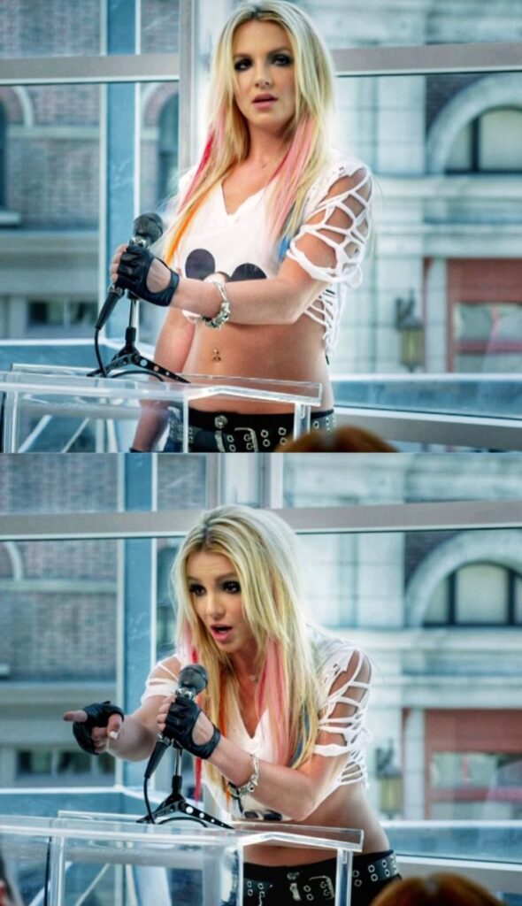 Britney Spears em clipe de "I Wanna Go". Imagem: Reprodução/YouTube
