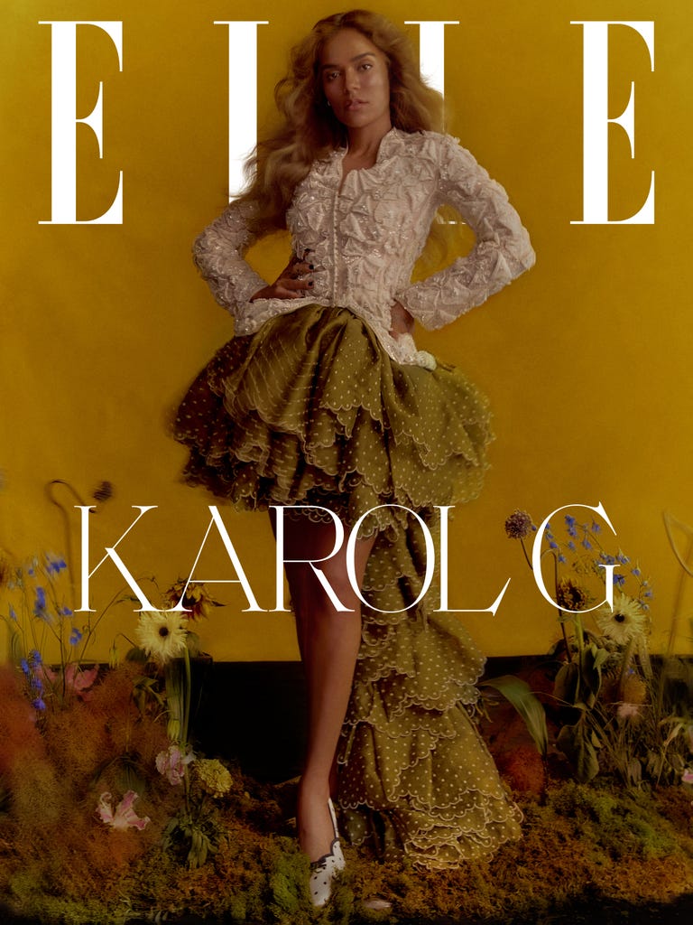 Karol G na capa da edição digital de verão da Elle EUA. Foto: Elliot & Erick Jiménez/Reprodução.