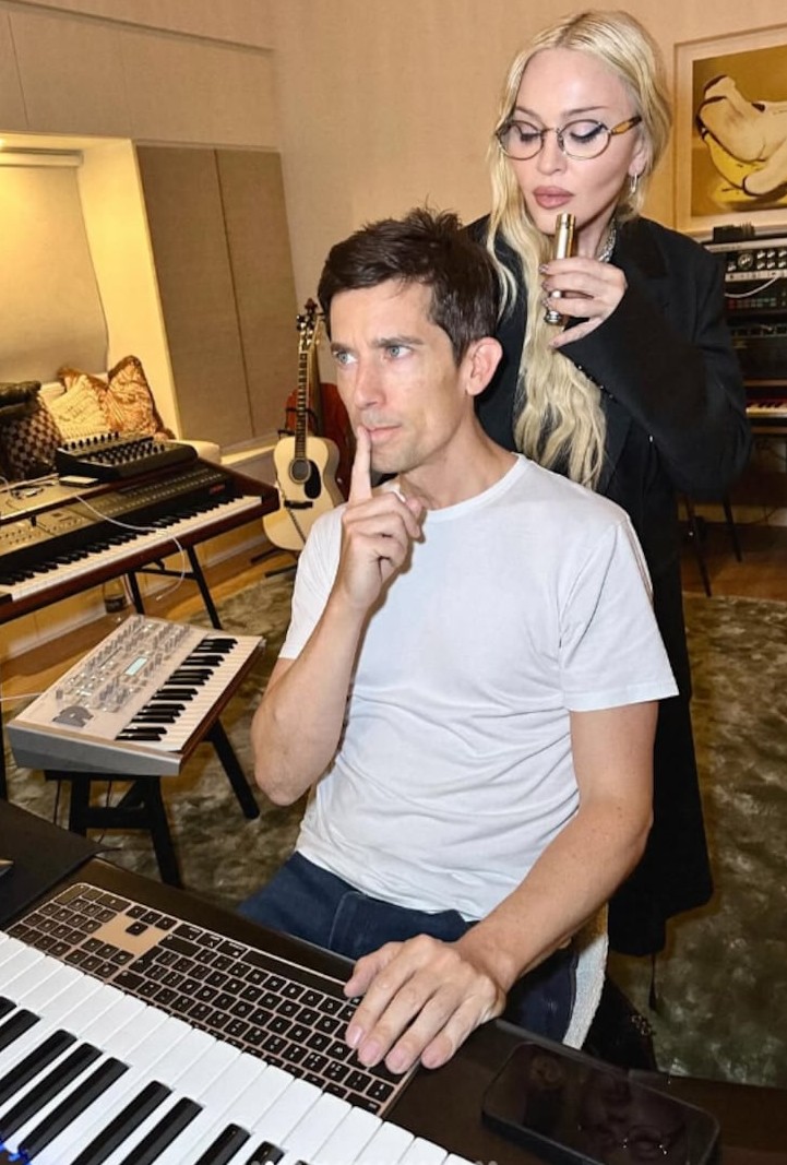 Madonna e Stuart Price em estúdio durante a produção de "Confessions II". Foto: Reprodução/Instagram.