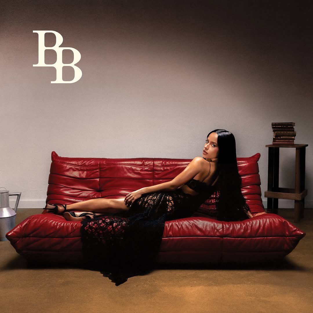 Capa oficial do álbum “Baraja Bendita”, de Becky G. Foto: Divulgação.