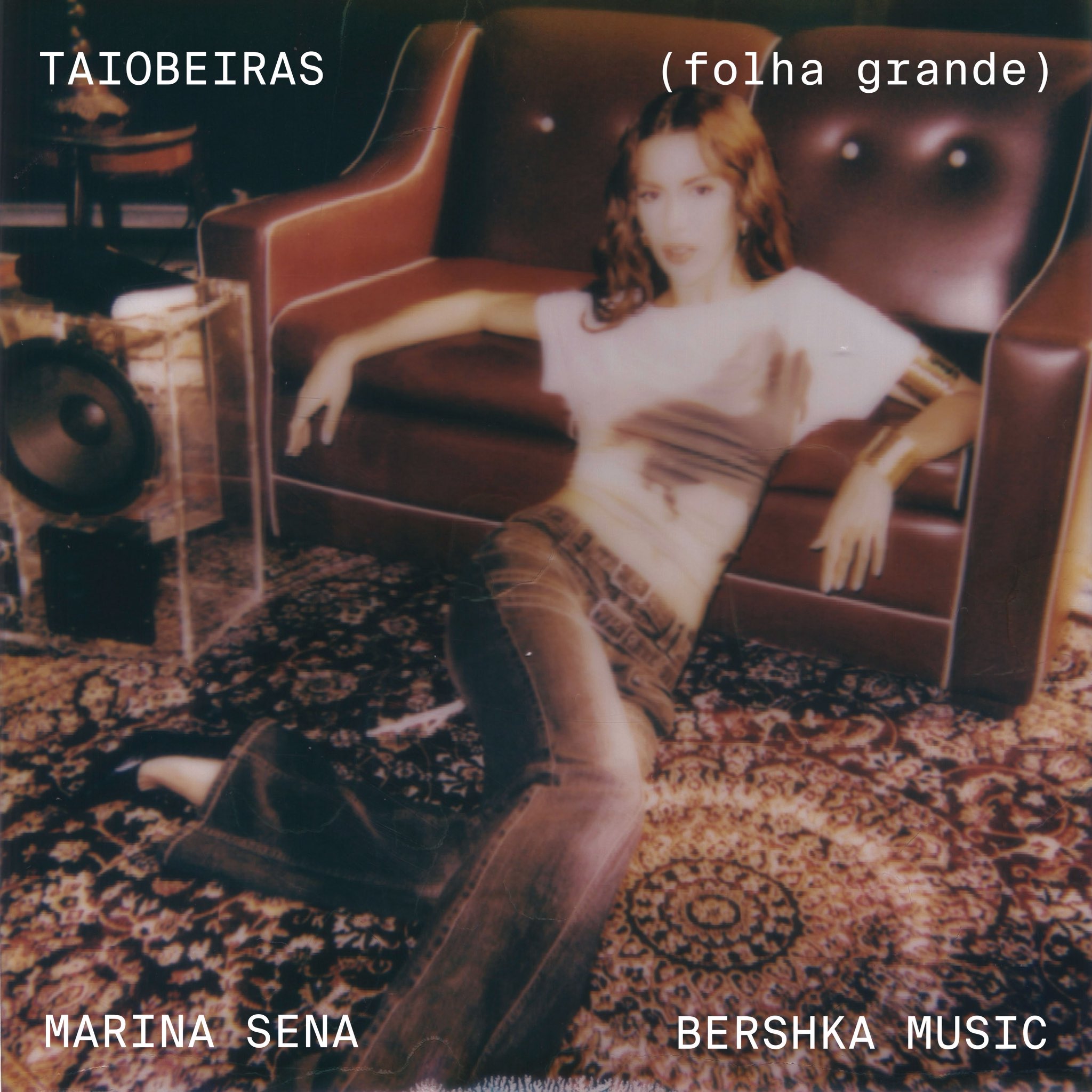 Capa oficial de "TAIOBEIRAS (folha grande)", faixa de Marina Sena. Imagem: Divulgação.