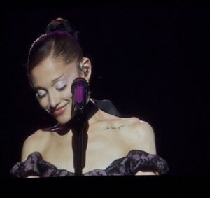 Ariana Grande em imagem de fã publicada nas redes sociais. Foto: Reprodução/X