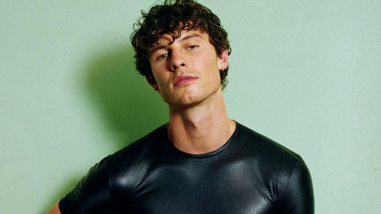 Shawn Mendes para a Esquire Brasil. Imagem: Divulgação.