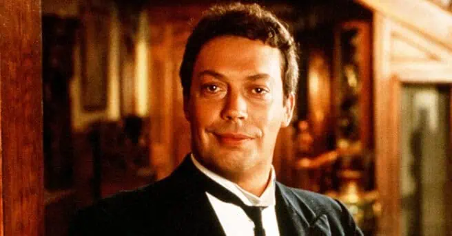 Tim Curry em foto promocional. Imagem: Reprodução