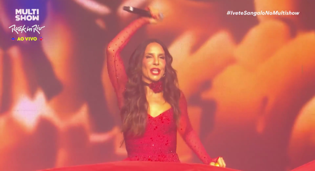 Ivete Sangalo performando uma das músicas da setlist. Imagem: Divulgação/ Multishow/ Globoplay