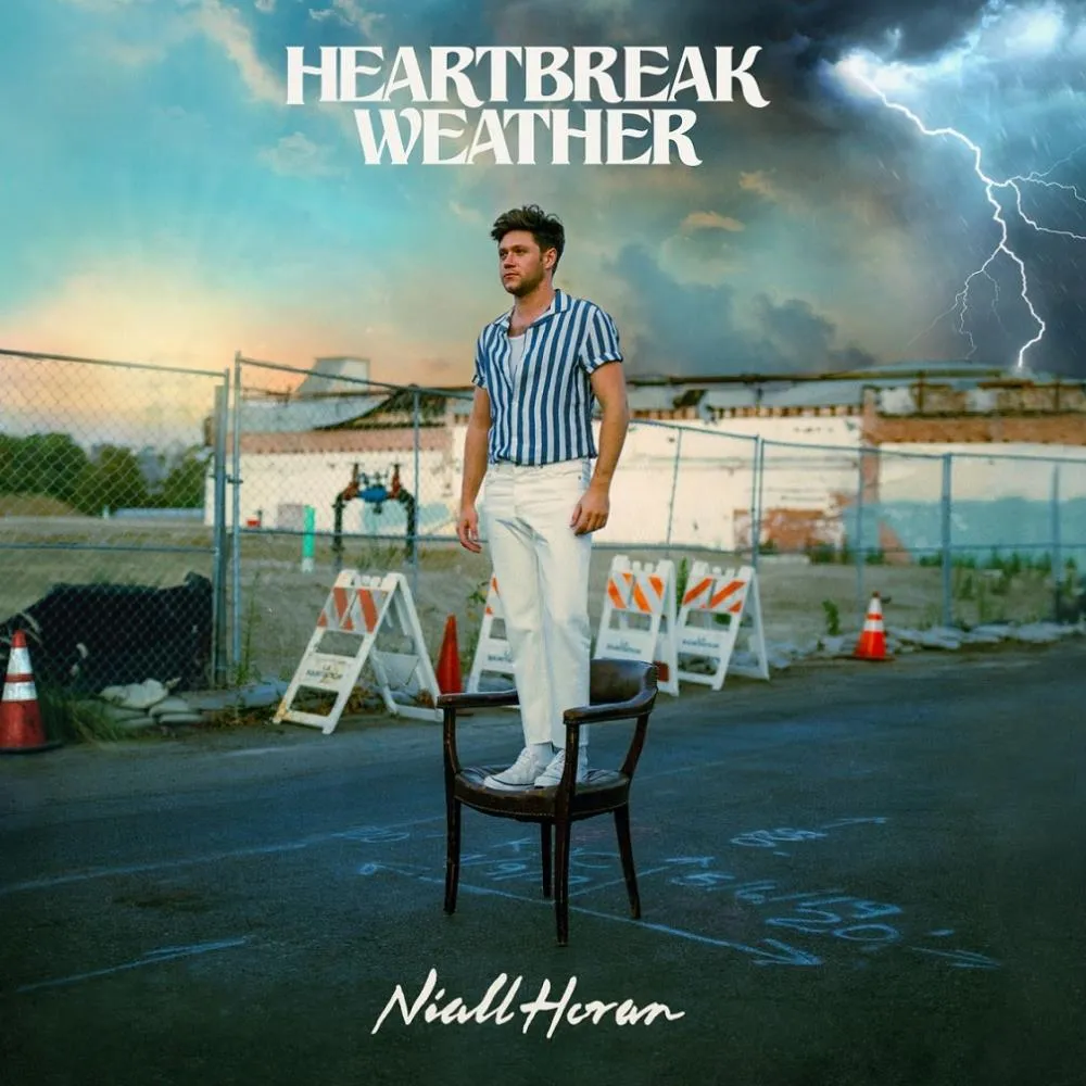 Capa do álbum “Heartbreak Weather". Foto: Divulgação/ Spotify