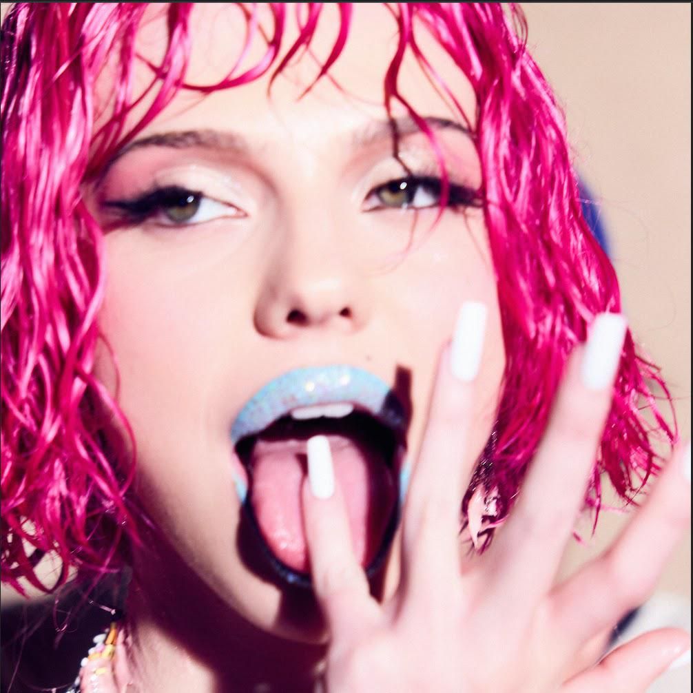 ADÉLA no clipe de "Nicole Kidman". Imagem: Reprodução.