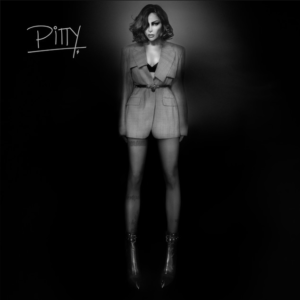 Pitty na capa do álbum "Pitty". Imagem: reprodução