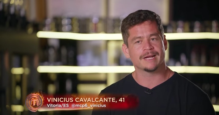Vinicius Cavalcante foi o primeiro eliminado da 6ª temporada do MasterChef Profissionais. Foto: Reprodução/YouTube