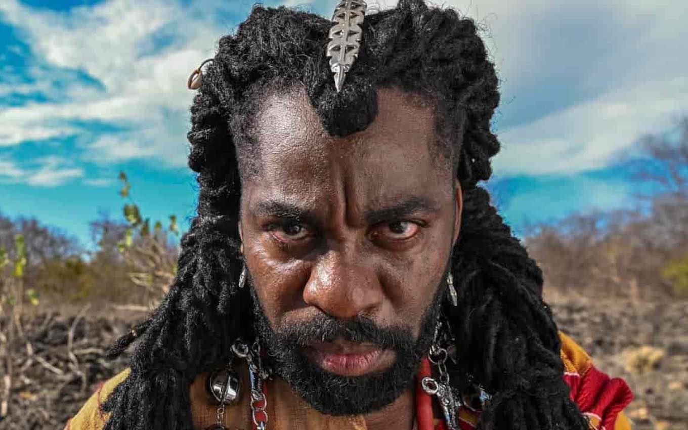Lázaro Ramos como Jendal em "A Nobreza do Amor". Foto: Reprodução/Globo