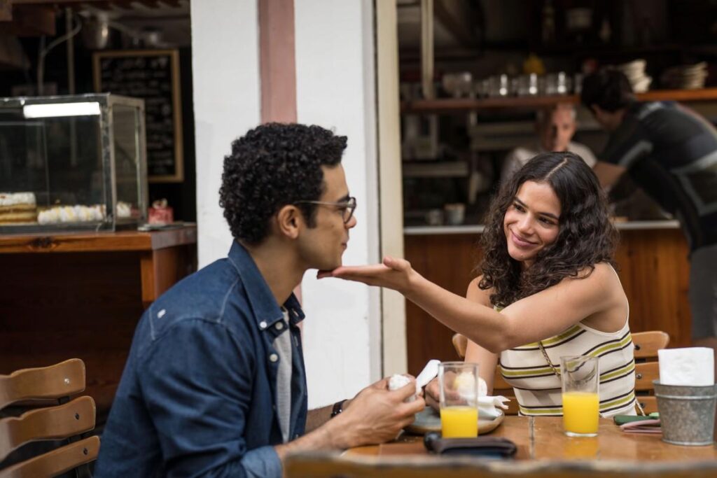 Bruna Marquezine e Sérgio Malheiros na segunda temporada da série Amor da Minha Vida, do Disney+. (Foto: Divulgação/Disney+)